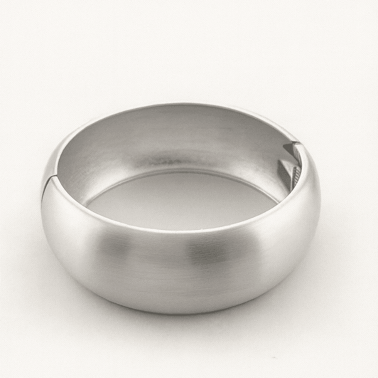 Bracelete Liso Banhado a Ouro 18K — Prateado