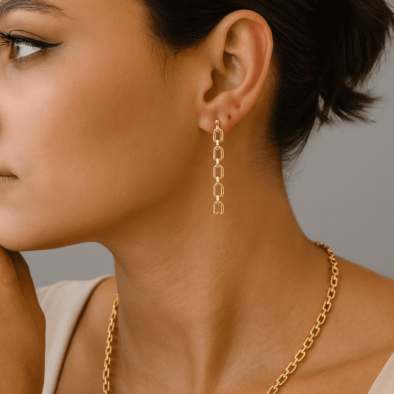Brinco Elos Banhado a Ouro 18K