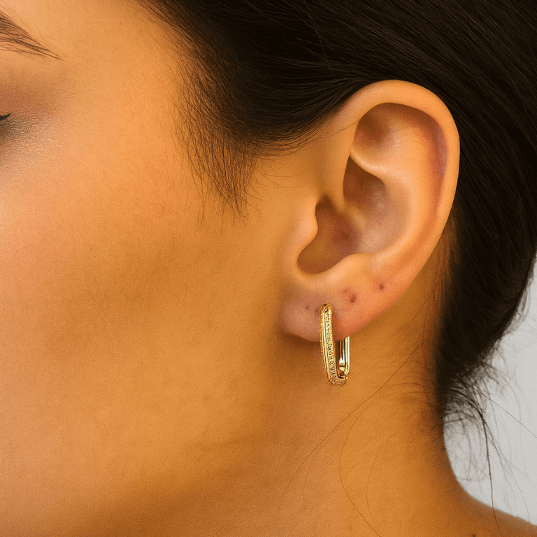 Brinco Argola Retangular com Pedras Banhado a Ouro 18K