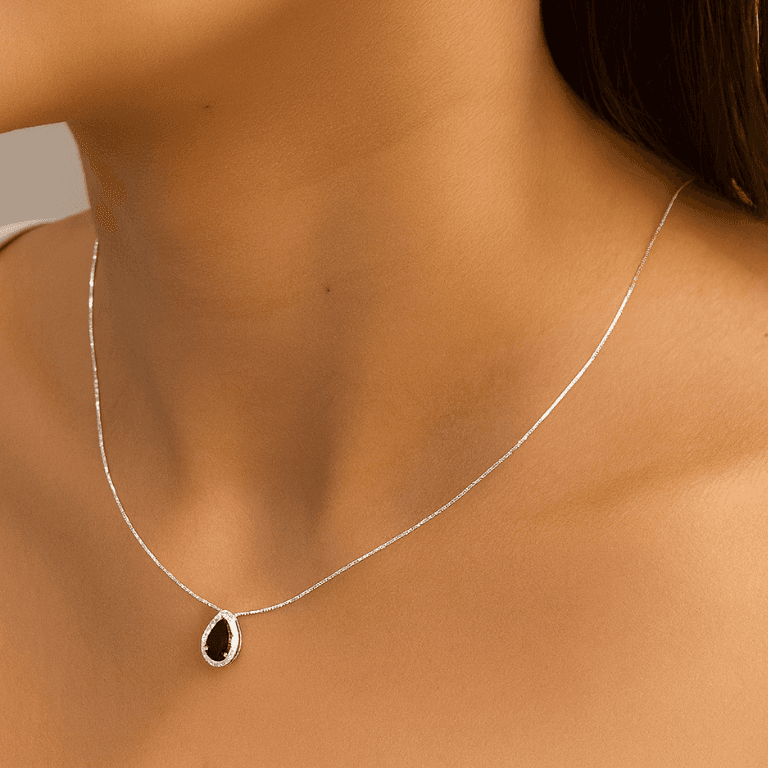 Conjunto Gota Cravejados com Zircônia Brancas e Preta em Prata 925 — default