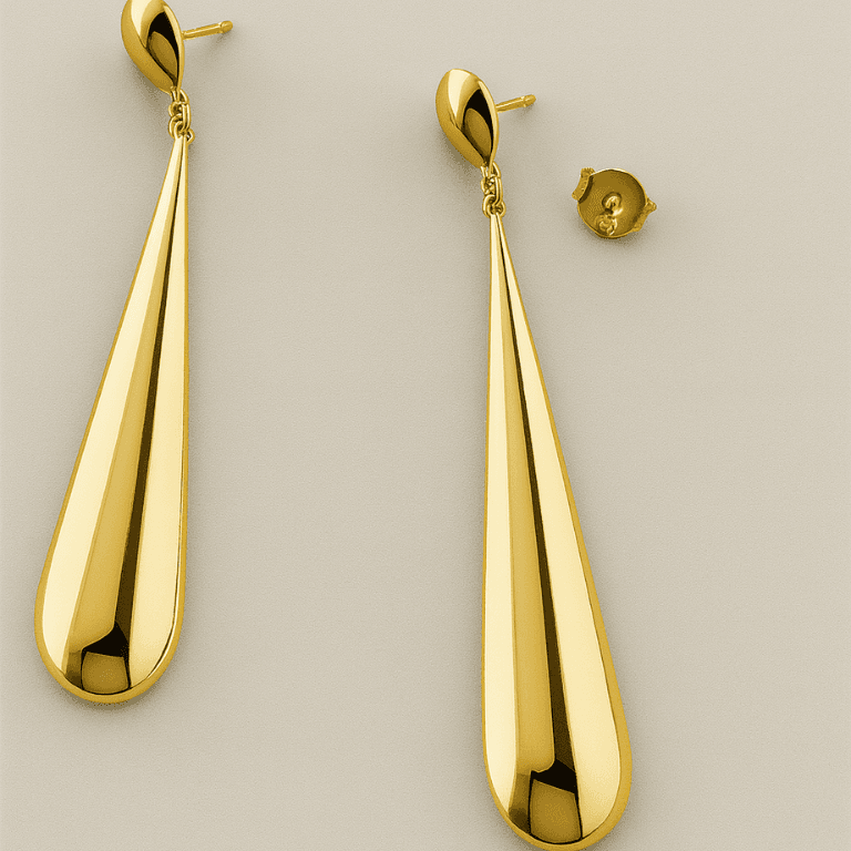 Brinco Gota Liso Alongado Banhado a Ouro 18K