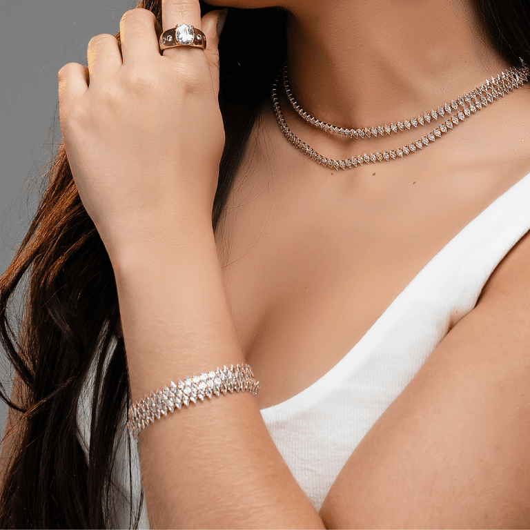 Pulseira Riviera com Pedras Navetes Banhado a Ouro 18K — default