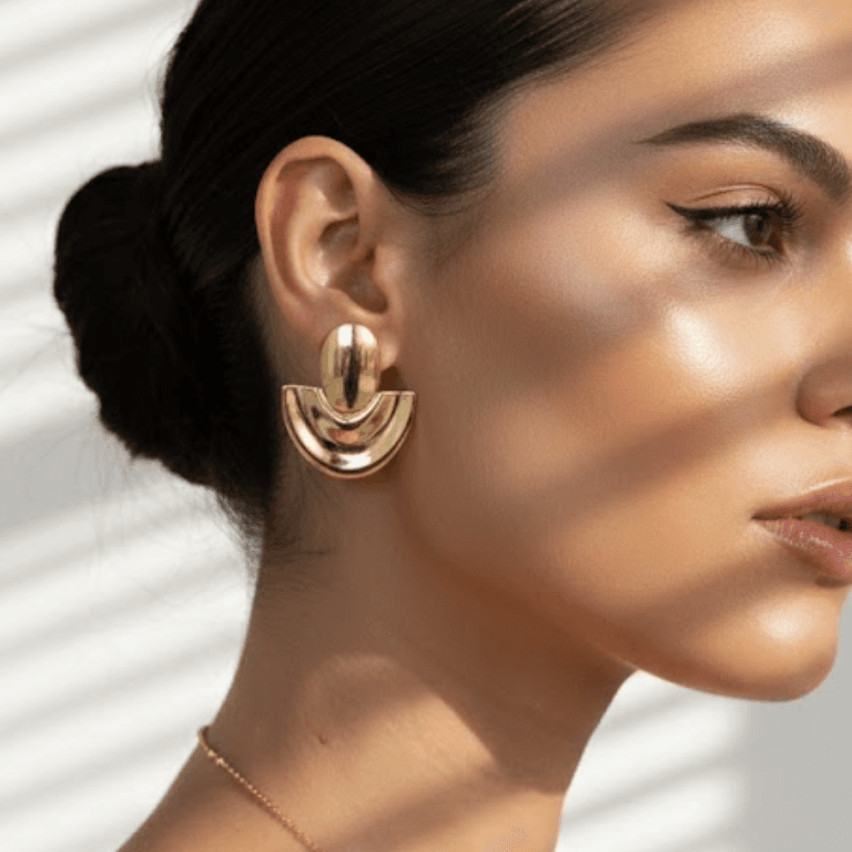 Brinco Leque Ondulado Banhado a Ouro 18K — default