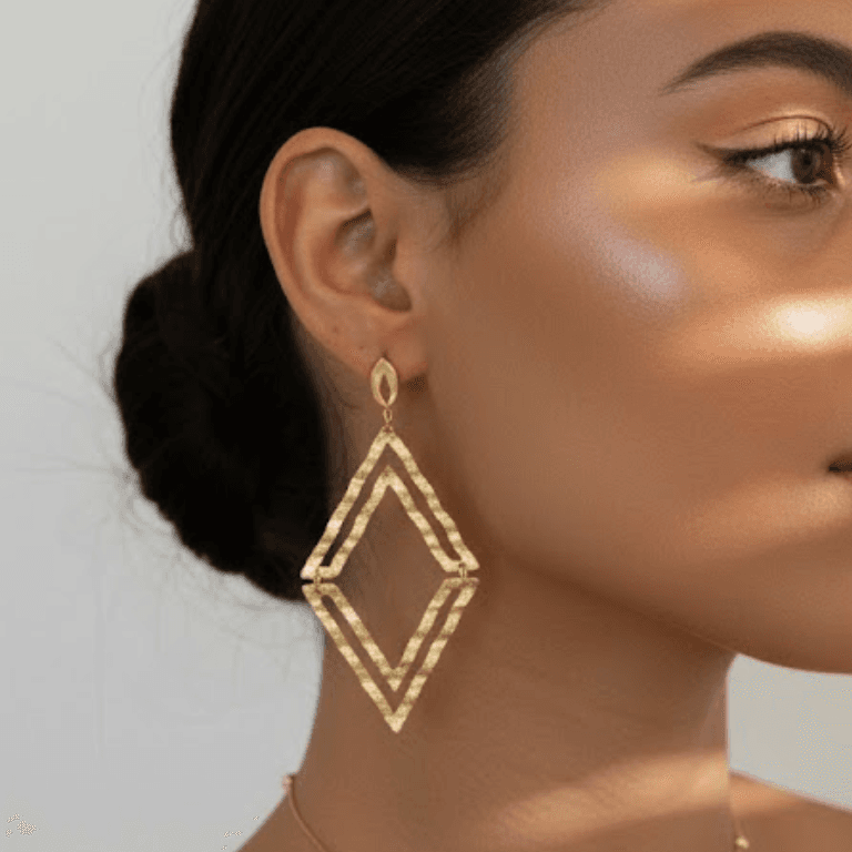 Brinco Maxi Losango Ondulado Banhado a Ouro 18K — default