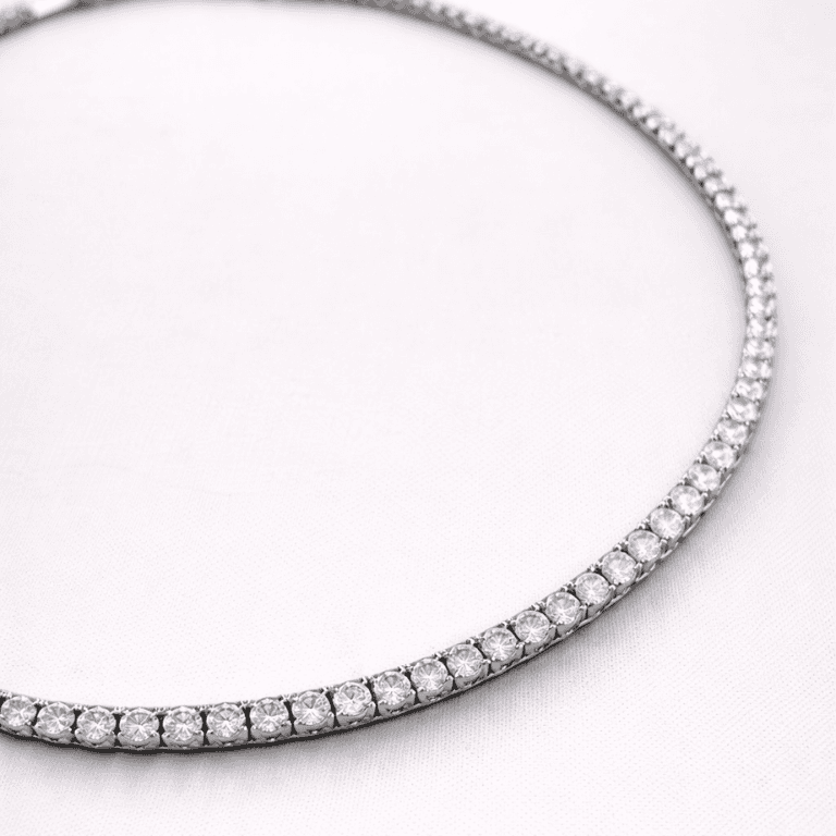 Colar Riviera Quatro Garras com Zircônias Brancas Banhado a Ouro Branco