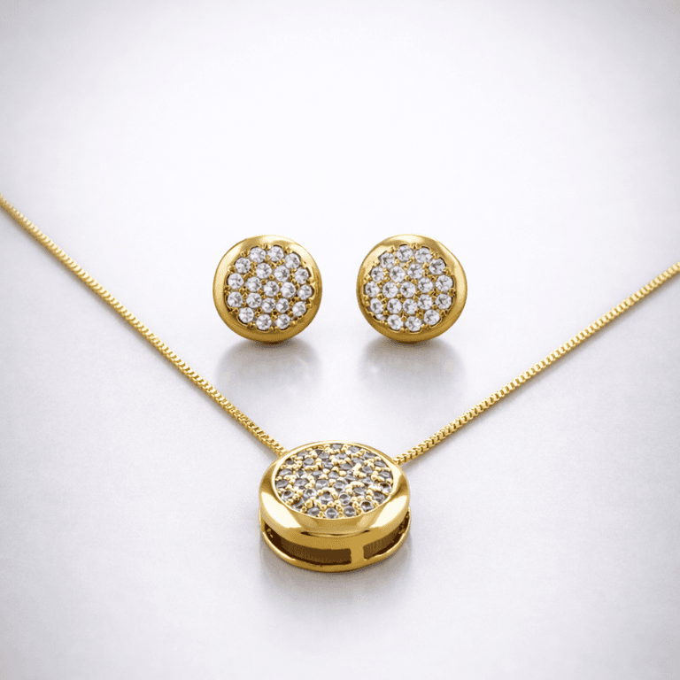 Conjunto Redondo Cravejado com Zircônias Banhado a Ouro 18K — default