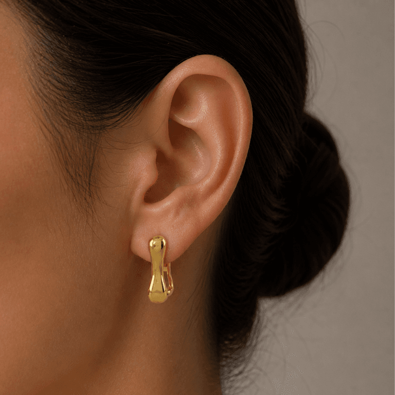 Brinco Argola Alongada Banhado a Ouro 18K