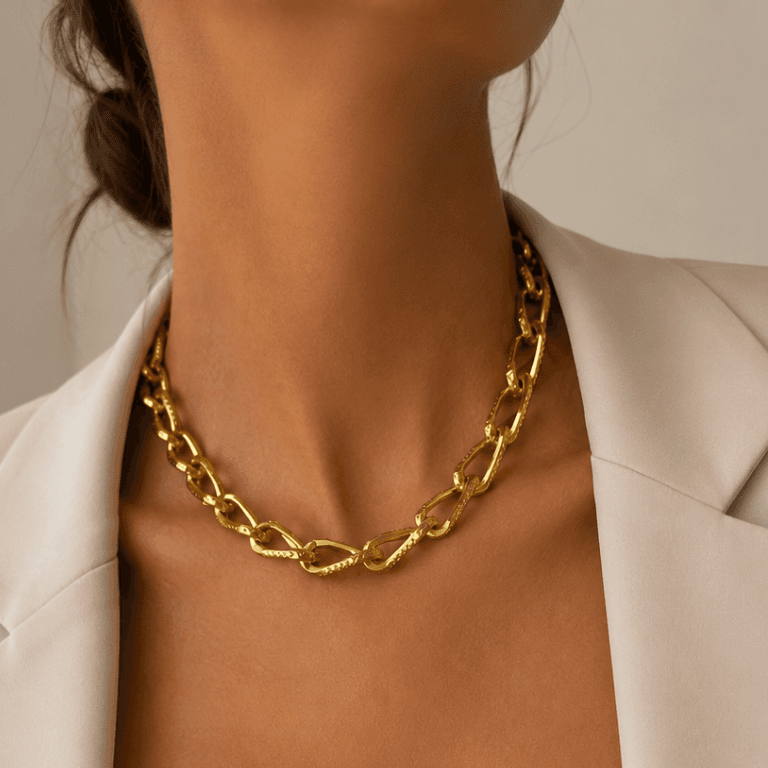 Gargantilha Elo Esculpido Banhada a Ouro 18K