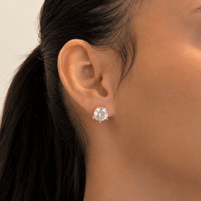 Brinco Ponto de Luz Banhado a Ouro 18K