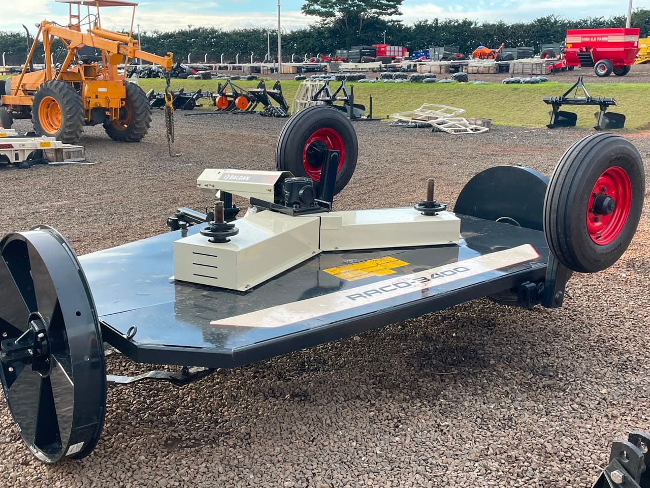 Roçadeira de Arrasto Baldan - Modelo RACD 3400 - Dupla - Com Kit Transporte — default