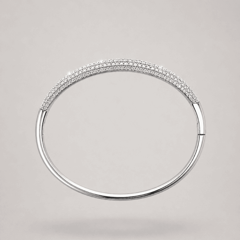 Bracelete Cravejado com Zircônias Banhado a Prata