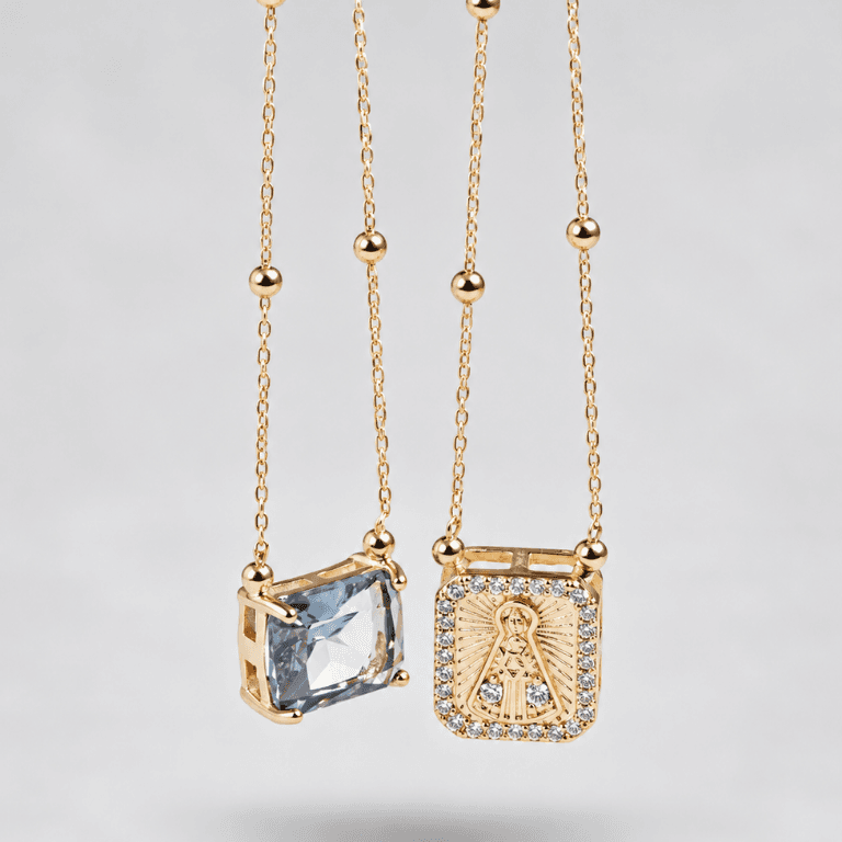 Colar Escapulário Nossa Senhora Aparecida Zircônias e Cristal London Blue Banhado a Ouro 18K — default
