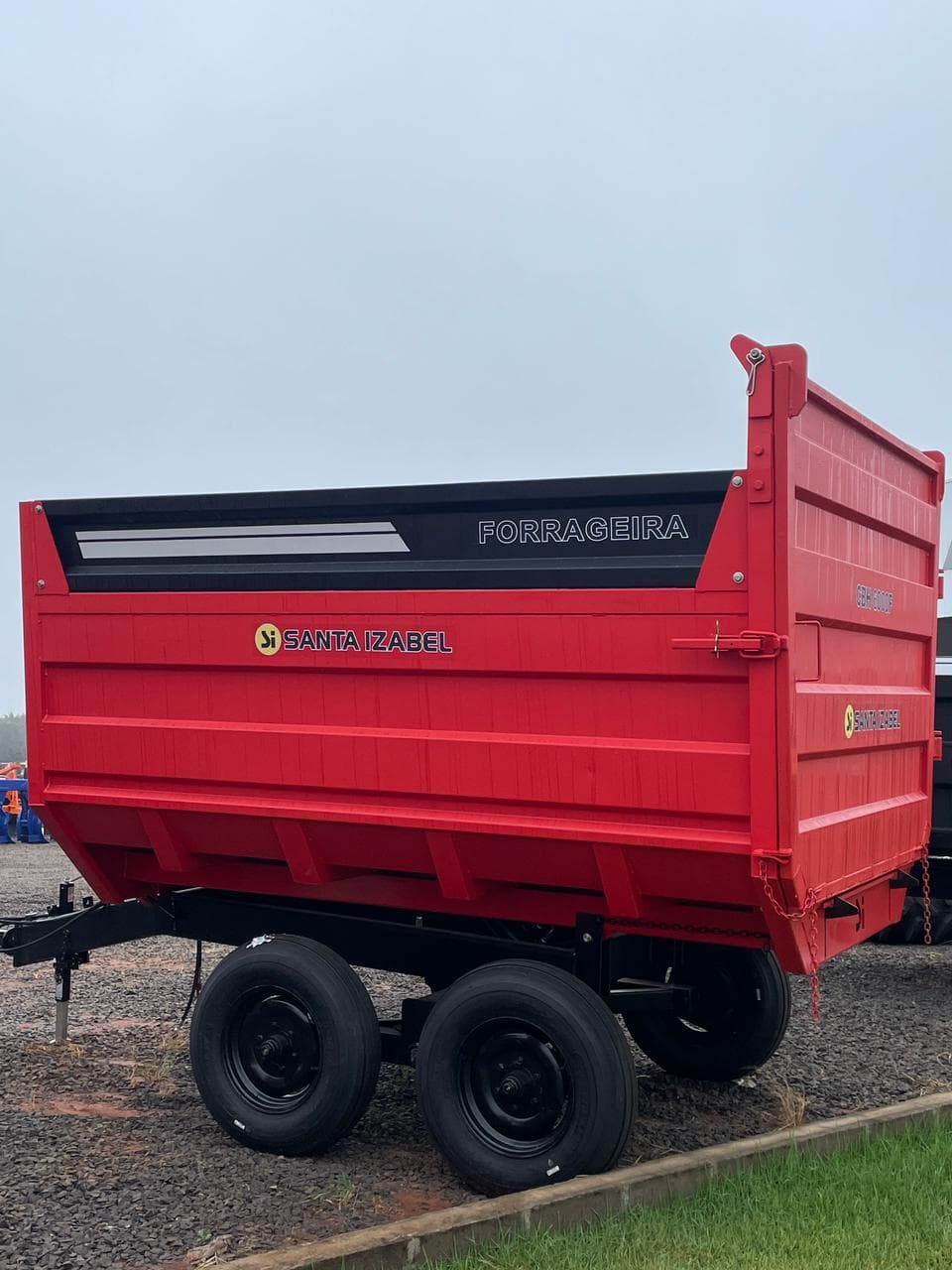 Carreta Forrageira Basculante Santa Izabel CBH 6000 F - Sem Pneus — default