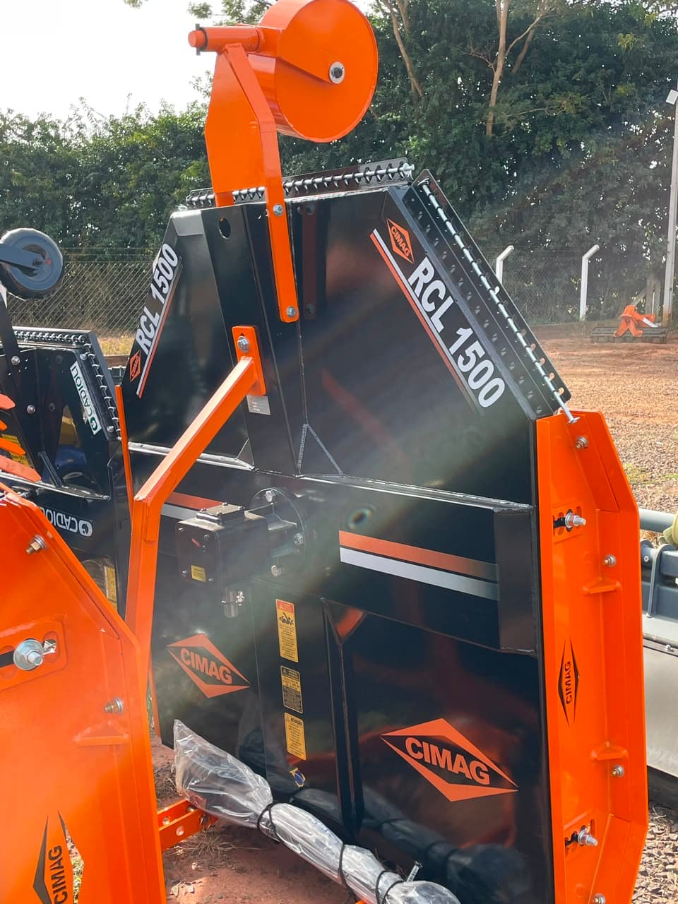 Roçadeira Hidráulica Central e Lateral Cimag - Modelo RCL 1500 - Com Roda guia - Transmissão Direta — default