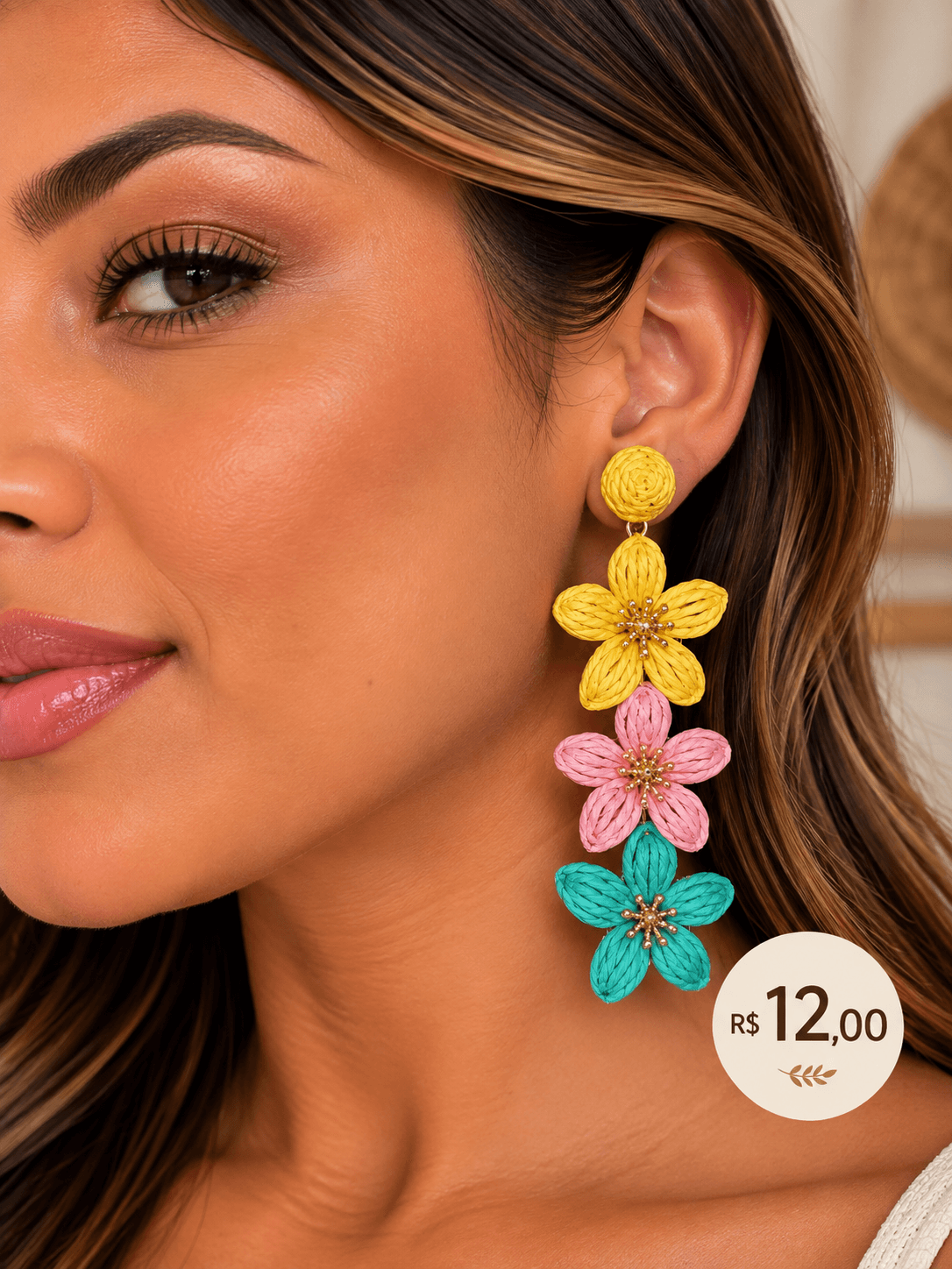 Brinco Ráfia Três Flores em Cascata — Colorido (amarelo, rosa, turquesa)