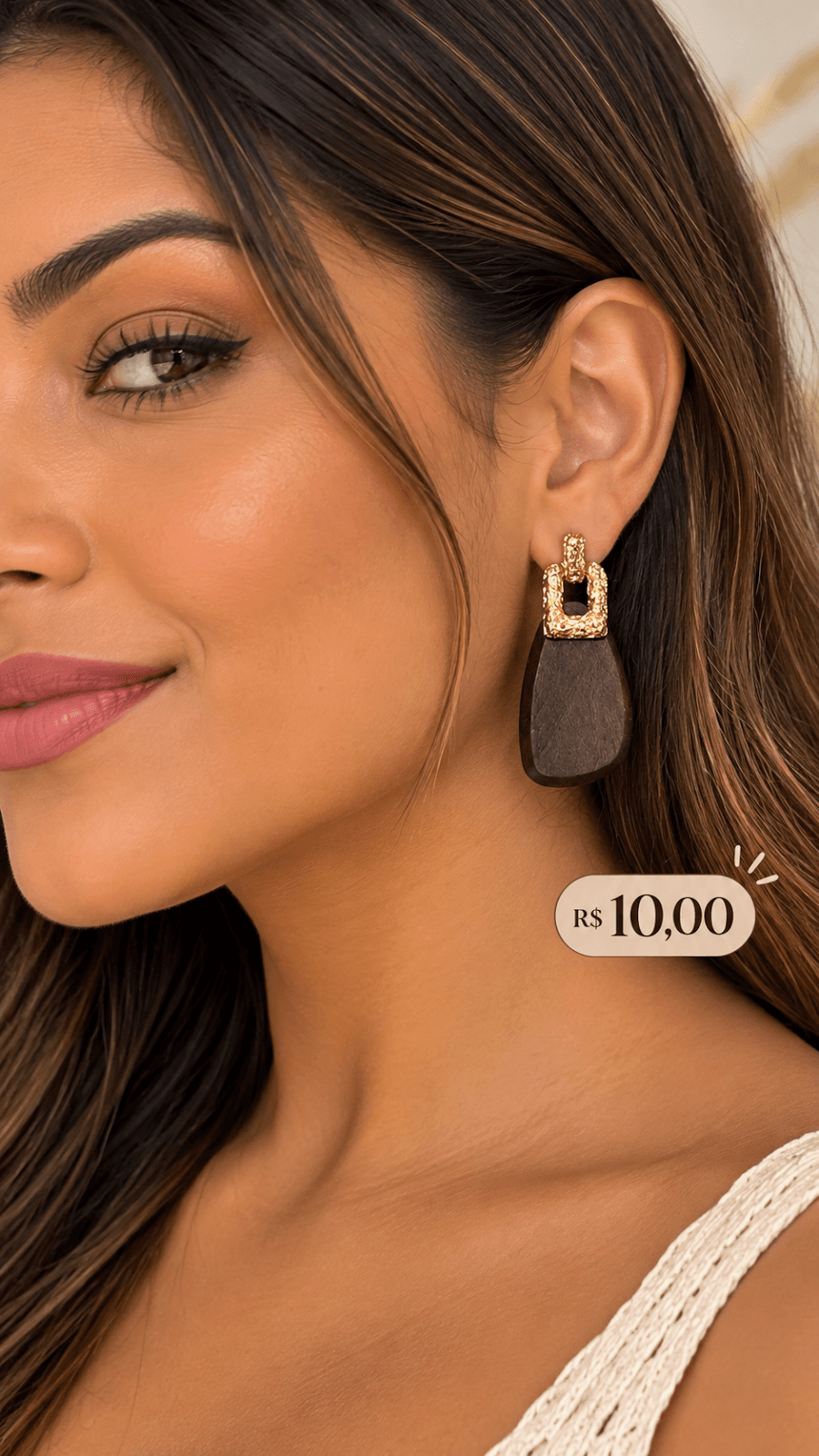 Brinco Argola Retangular Dourada com Gota — Marrom escuro com dourado