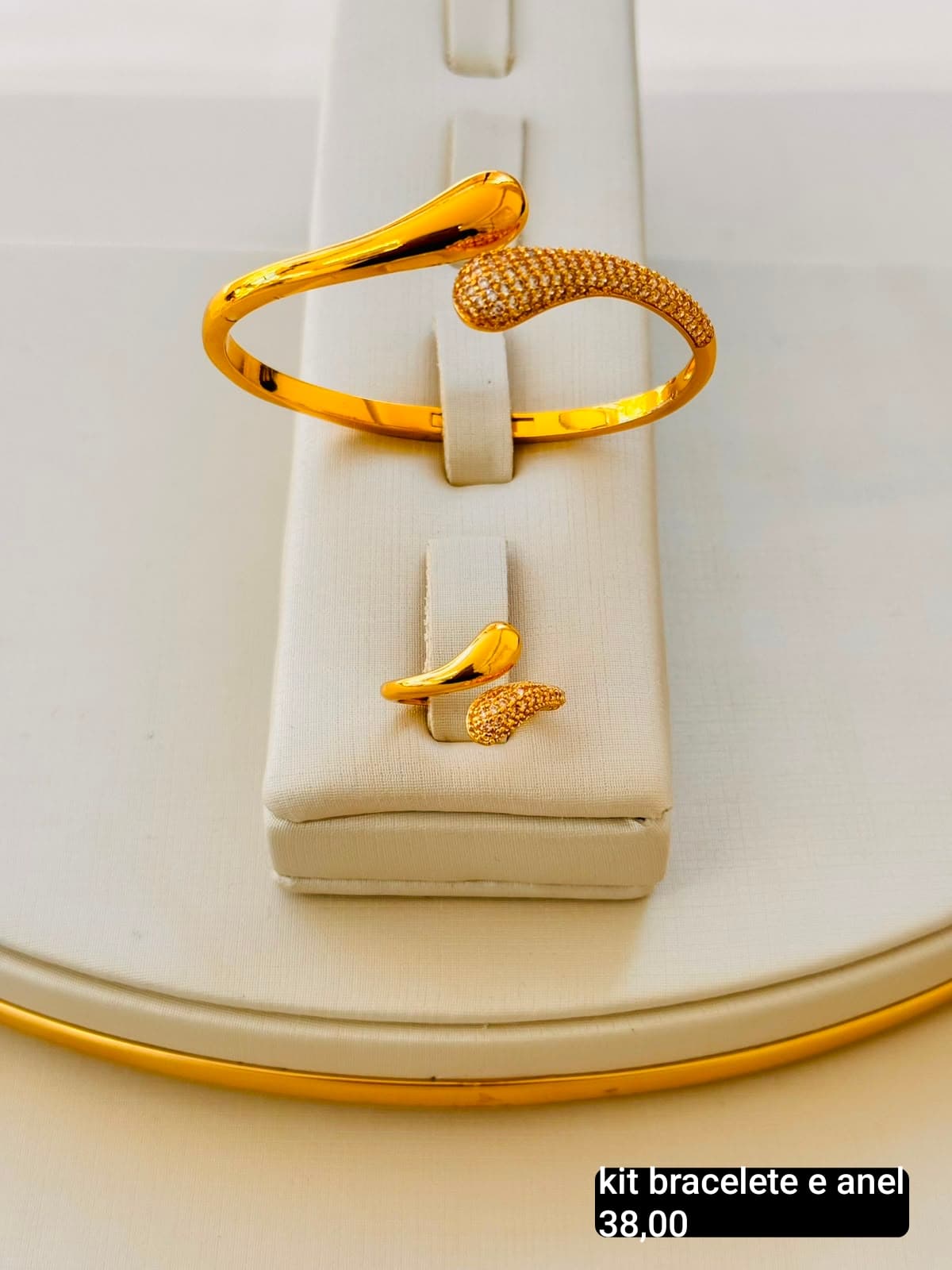 Kit Bracelete e Anel Gota Cravejada — Dourado