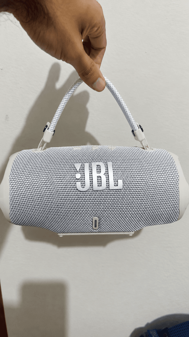 PARLANTE TIPO CHARGE 6 JBL — GRIS