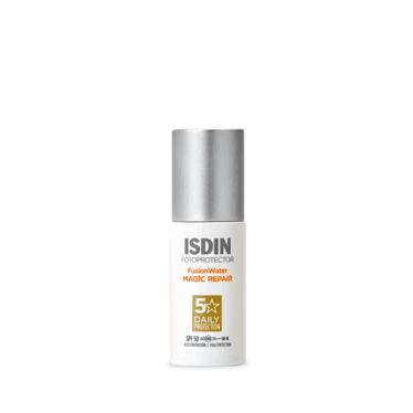Fotoprotector Fusion Water Magic Repair sin Color SPF 50 de ISDIN
