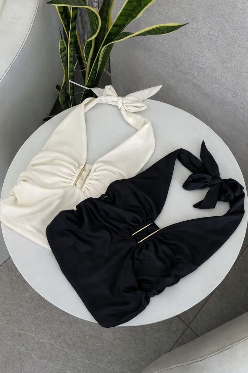 Cropped Livia