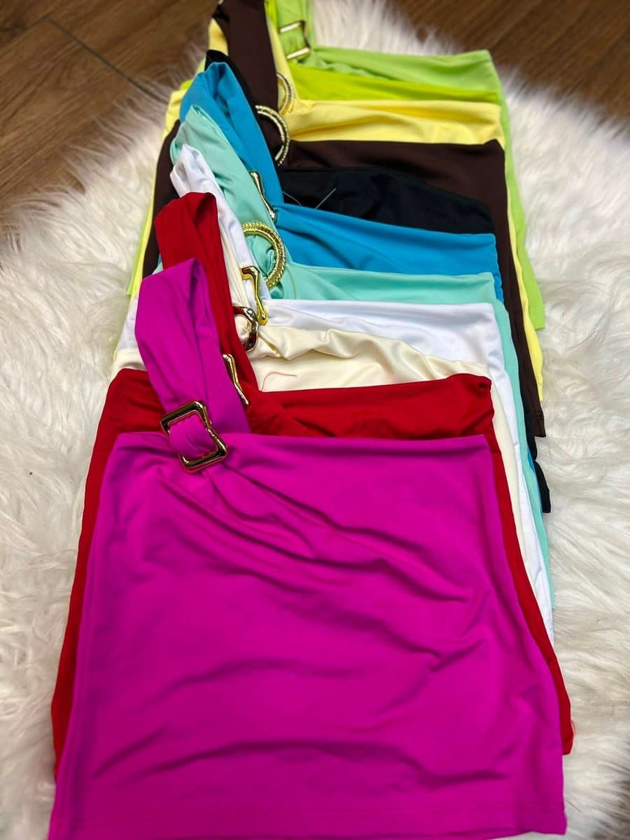 Blusa com Fivela — Blusa com Fivela - Azul turquesa