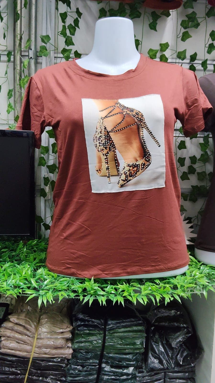 Blusa Frases Brilho Plus Size — Blusa Frases Brilho Plus Size - G3