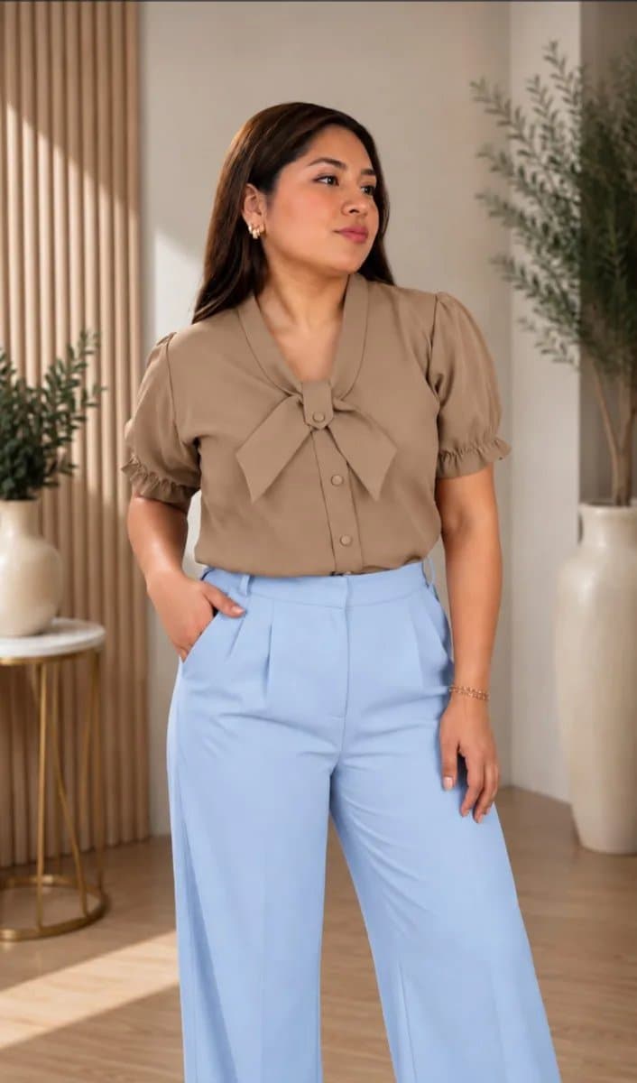Blusa Zoe — Blusa Zoe - Beige Oscuro - M