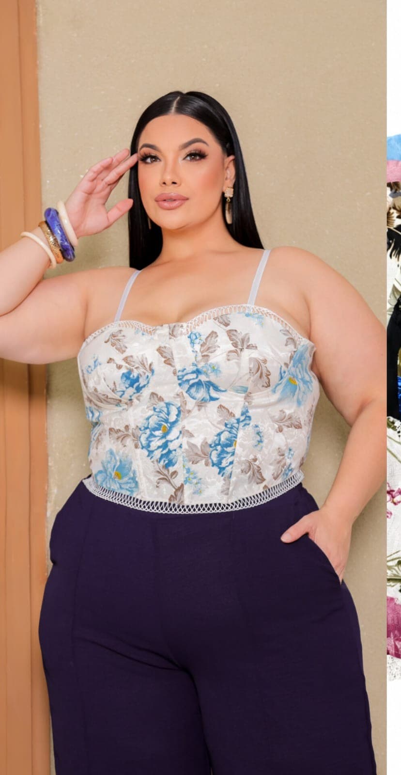 corset Mia — Branco com flores azuis