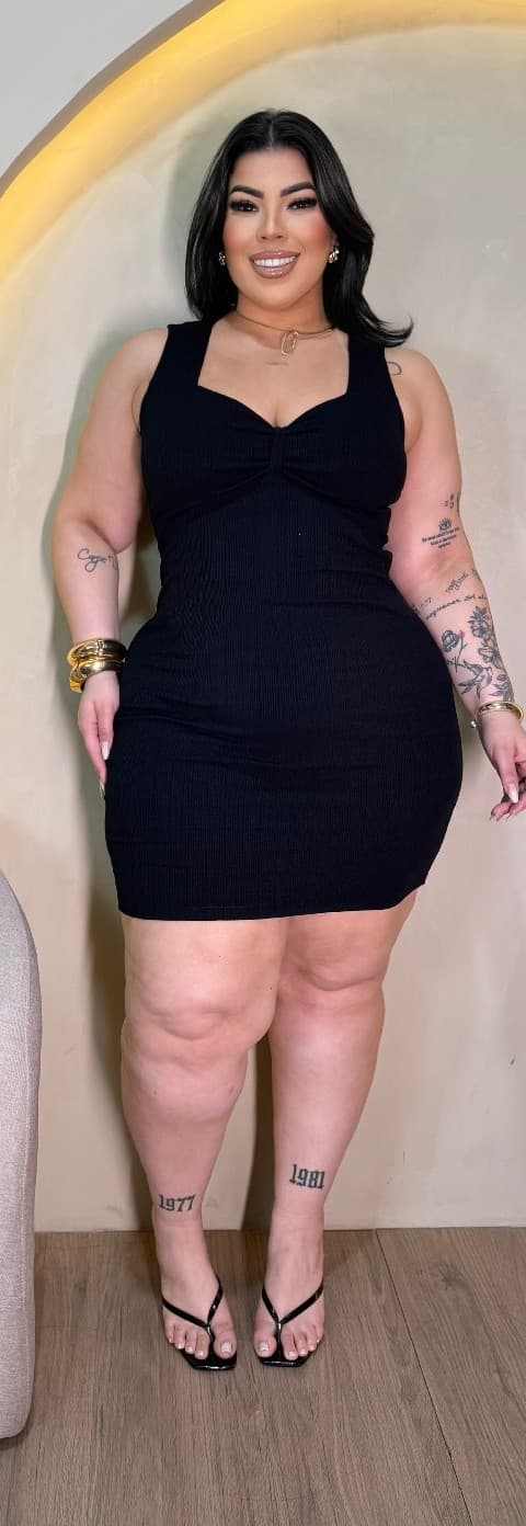 VESTIDO BIA • CANELADO PREMIUM — Preto / M