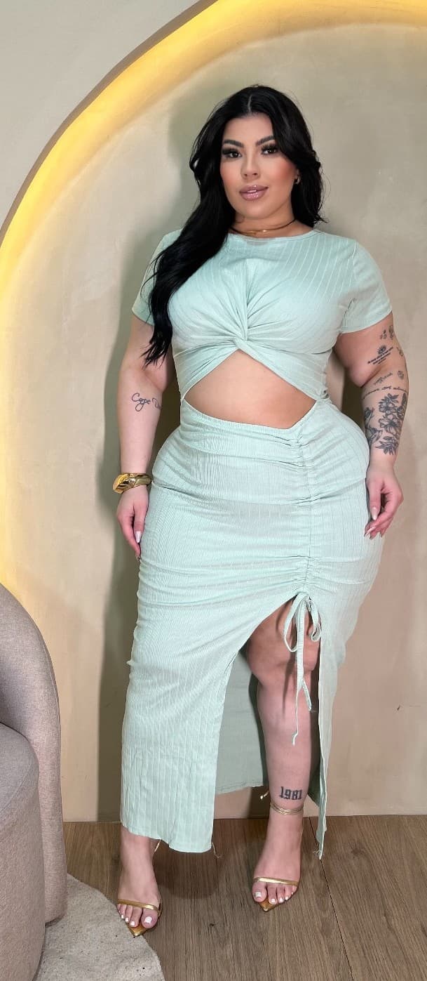 VESTIDO ALINE • CANELADO PREMIUM — Verde água