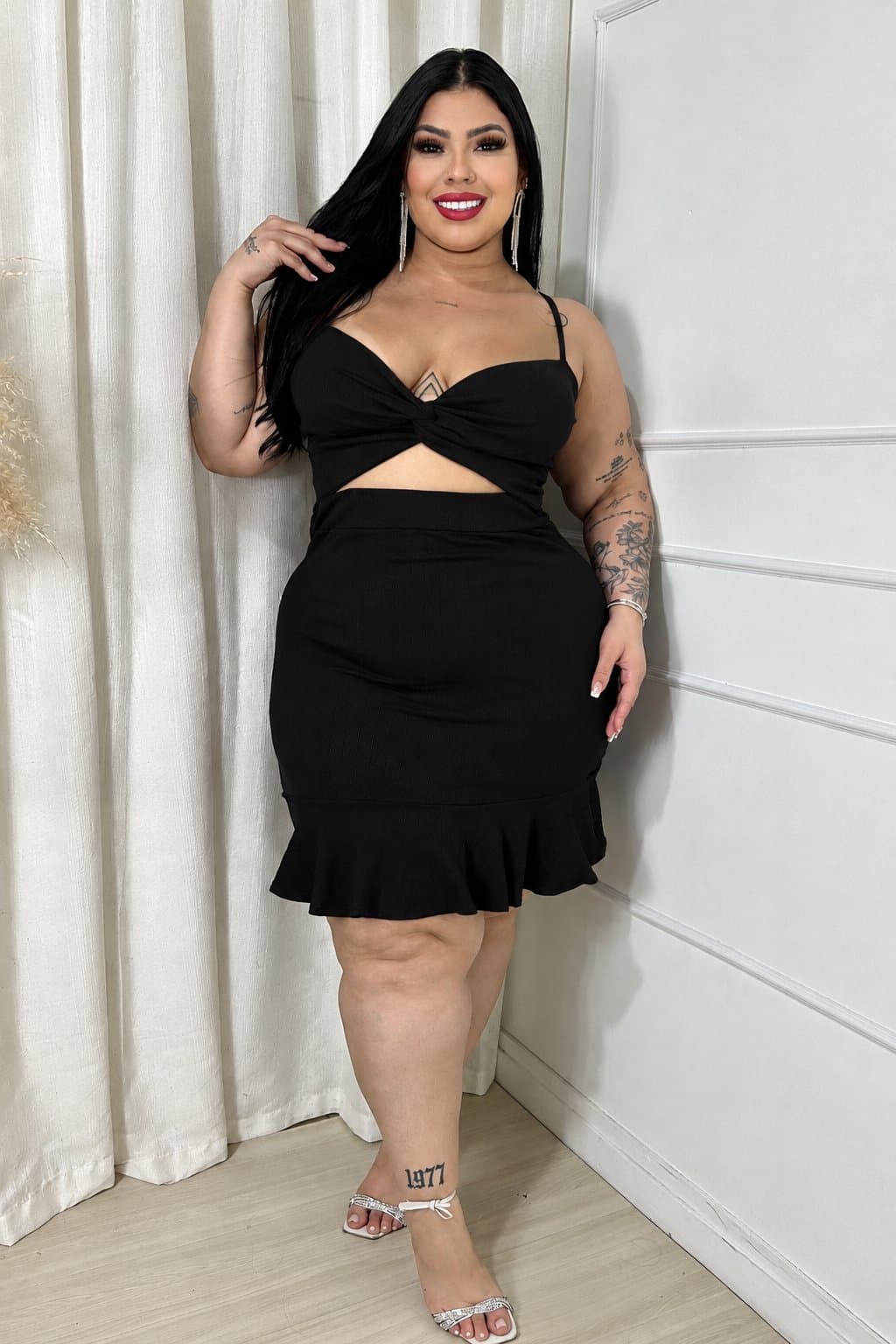 Vestido babado — Preto