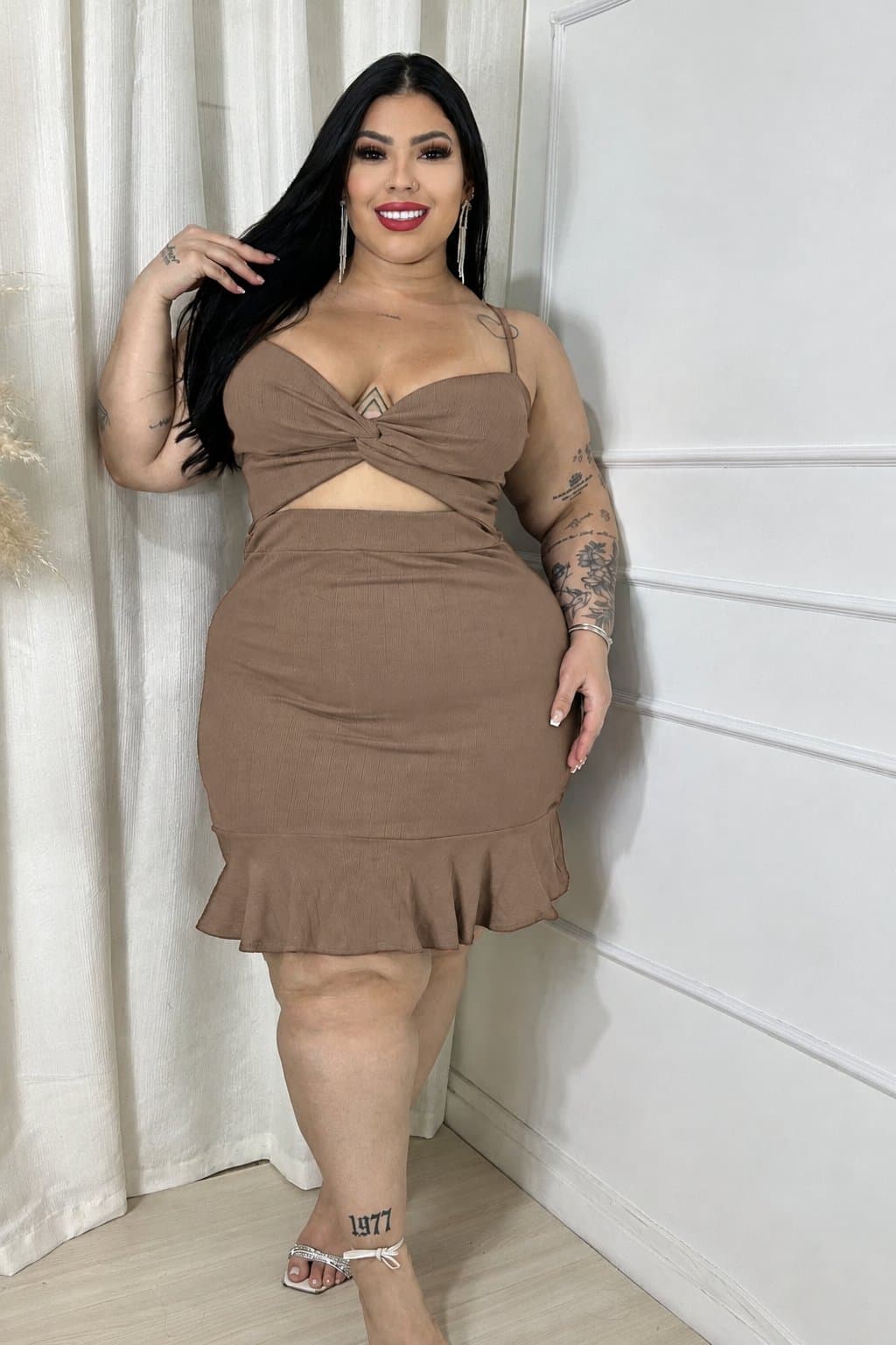 Vestido babado — Capuchino